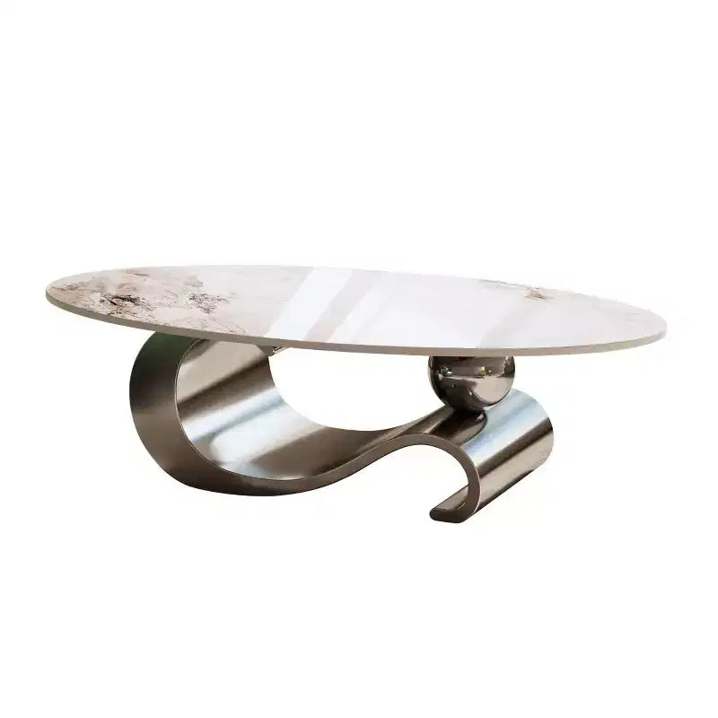 Table basse ovale de 124 cm avec plateau en pierre frittée imitation marbre et piètement sculptural en acier inoxydable