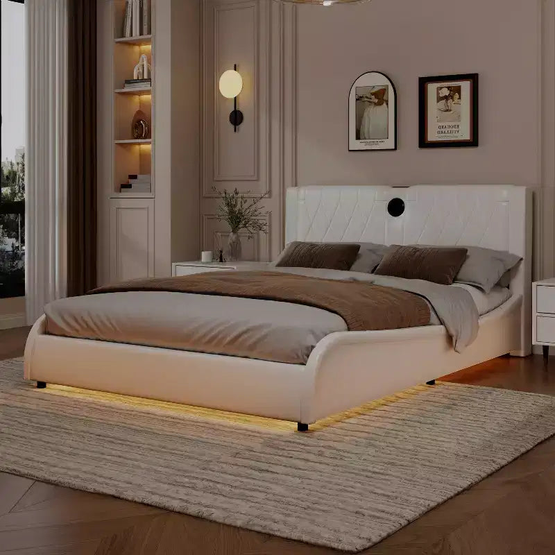 Lit plateforme moderne rembourré en similicuir avec haut-parleurs Bluetooth intégrés et tête de lit épaissie