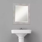 Miroir mural rustique en bois biseauté blanc délavé pour salle de bain, 20,5x24,5 pouces, montage vertical ou horizontal