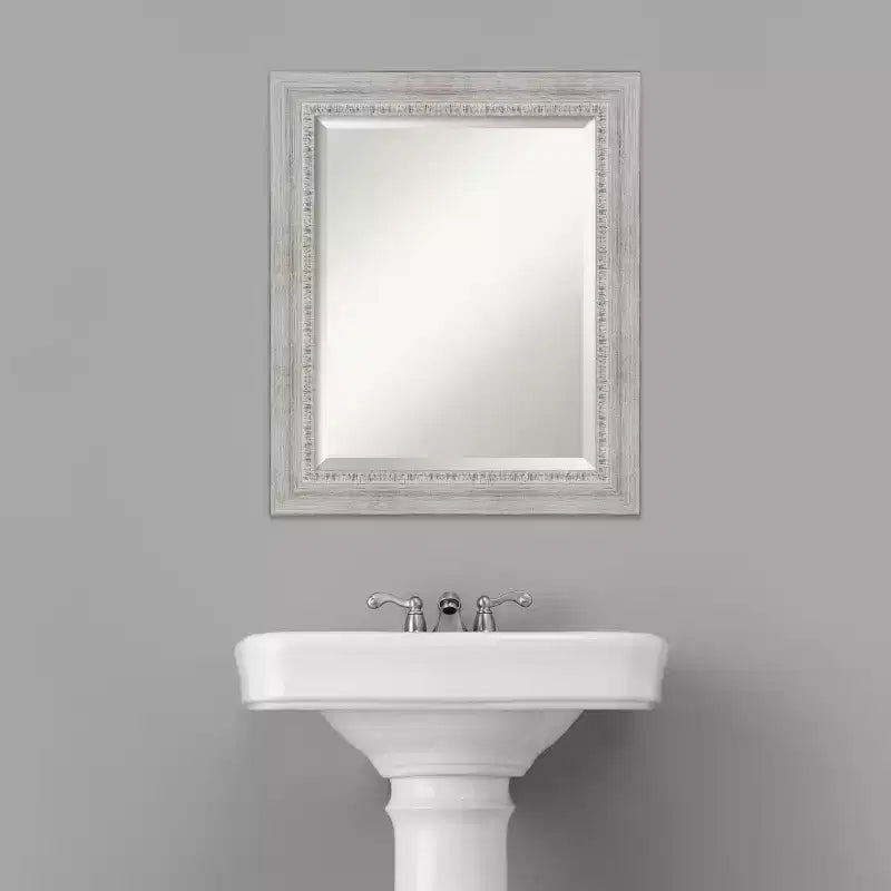 Miroir mural rustique en bois biseauté blanc délavé pour salle de bain, 20,5x24,5 pouces, montage vertical ou horizontal
