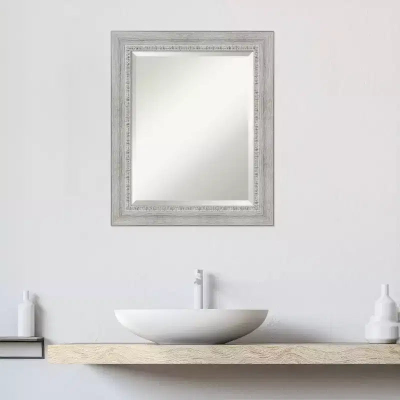 Miroir mural rustique en bois biseauté blanc délavé pour salle de bain, 20,5x24,5 pouces, montage vertical ou horizontal